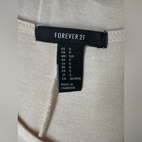 Forever21 Women Contemporary T-Shirt Oversized - S - Picture 4 of 4